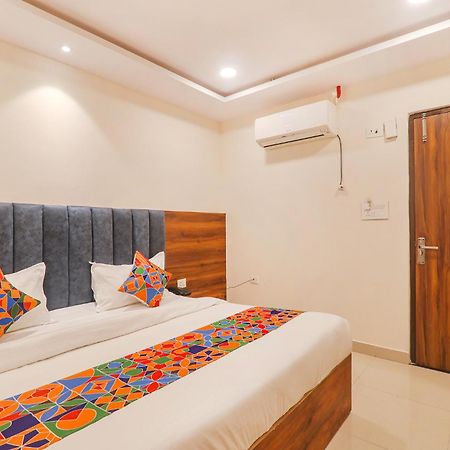 Fabhotel Rachna Palace And Banquets - Nr Lekhraj Metro Station 러크나우 외부 사진