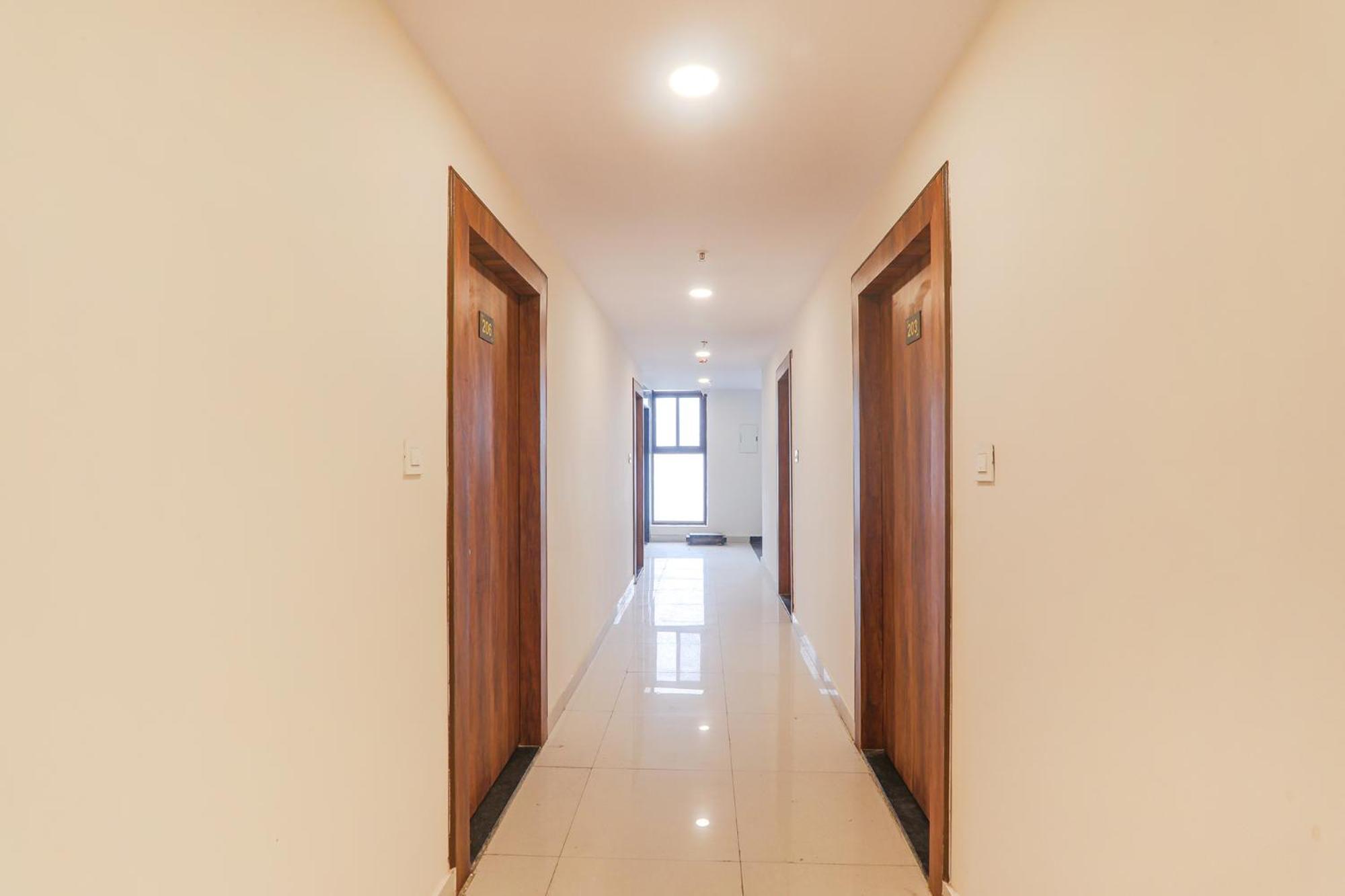 Fabhotel Rachna Palace And Banquets - Nr Lekhraj Metro Station 러크나우 외부 사진